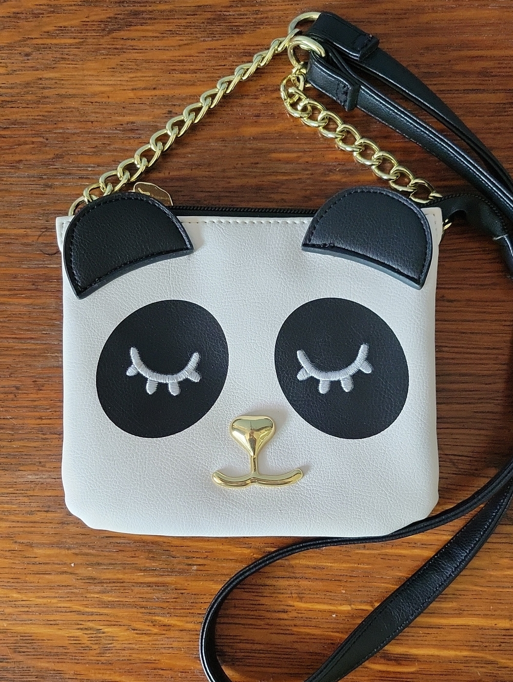 BETSEY JOHNSON White and Black Panda Crossbody Bag with Gold Chain
